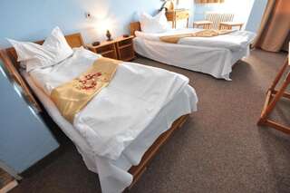 Отель Hotel Dobrogea Констанца Двухместный номер с 2 отдельными кроватями-7